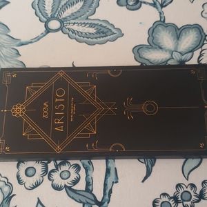 Zoeva Aristo Eyeshadow Palette